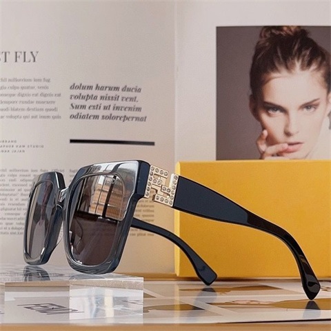 Fendi sunglass-150
